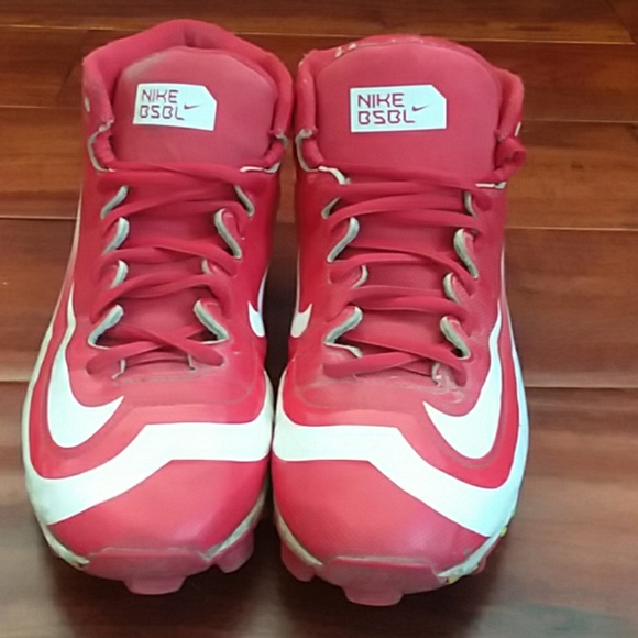 Baseball cleats - Picture 1 of 4